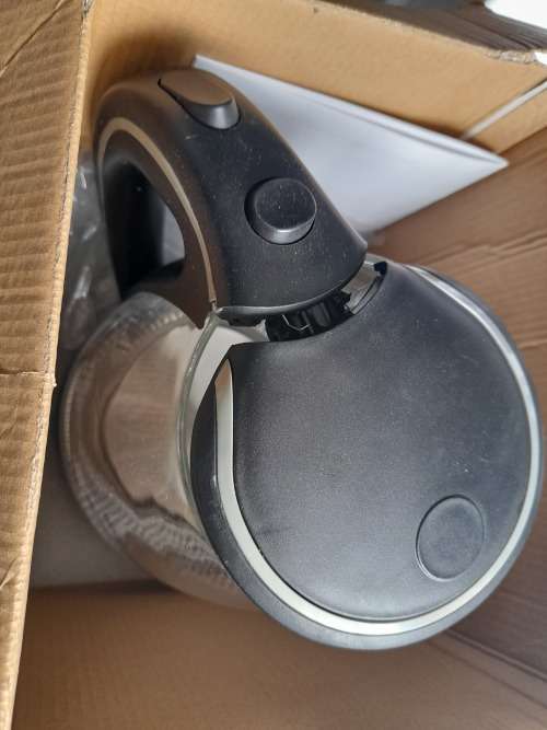 **BULK LOT OF SHOP RETURN ITEMS*KETTLES,VACUUM,COFFEE MACHINE,AIR FRESHNERS ETC*NOT TESTED**