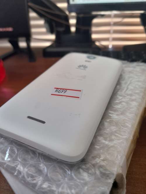 *COMBO DEAL*HUAWEI Y3 WITH CHARGER AND VEGA 7INCH TABLETS IN BOX*WORKING,NO CHARGER