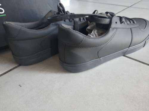 ***BRAND NEW SUPERBALIST KONAN SNEAKER**SIZE 11 IN BOX***R99 FREIGHT**