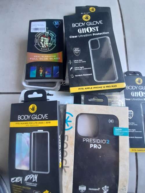 *LIQUIDATION*BULK LOT OF NEW  CELLPHONE COVERS/PROTECTORS FOR LATEST AND MODERN PHONES*