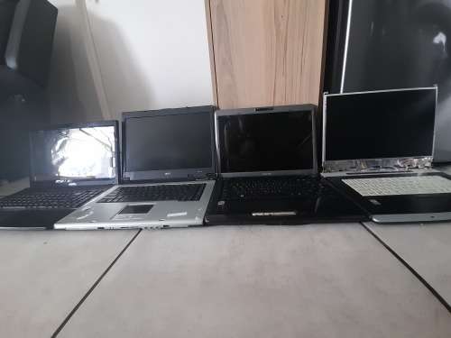 **LIQUIDATION STOCK**BULK LOT OF 4X  LAPTOPS LAPTOPS*SOLD AS IS**