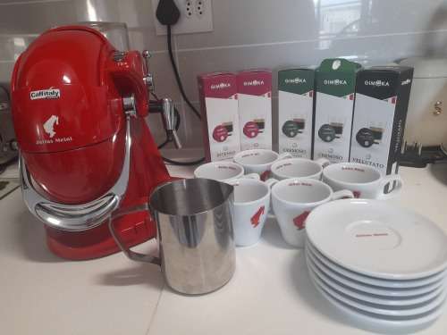 ***FRESH DEALS**BEAUTIFUL RED CAFFITALY JULIUS MEINL WITH MILK FROTHER,CUPS,PODS OVER R4000***