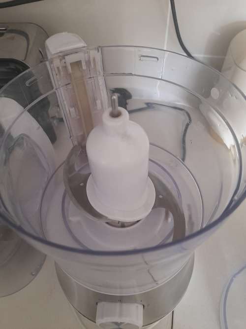 *RESTUARANT LIQUIDATION *TAURUS FOOD PROCESSOR WITH BLENDER JUG*WORKING*R1700 IN  STORE**