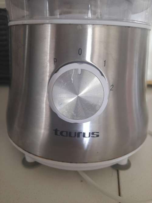 *RESTUARANT LIQUIDATION *TAURUS FOOD PROCESSOR WITH BLENDER JUG*WORKING*R1700 IN  STORE**