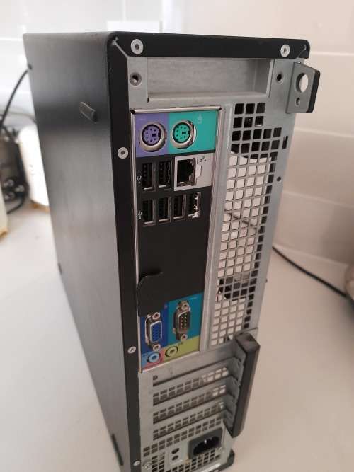 *i7 DELL OPTIPLEX 990, 8GB RAM**FREE SCREEN,KEYBOARD,MOUSE*POWER ON AND SHUTSDOWN*R6500 RETAIL**