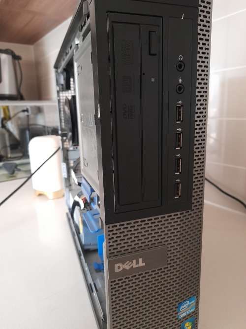 *i7 DELL OPTIPLEX 990, 8GB RAM**FREE SCREEN,KEYBOARD,MOUSE*POWER ON AND SHUTSDOWN*R6500 RETAIL**