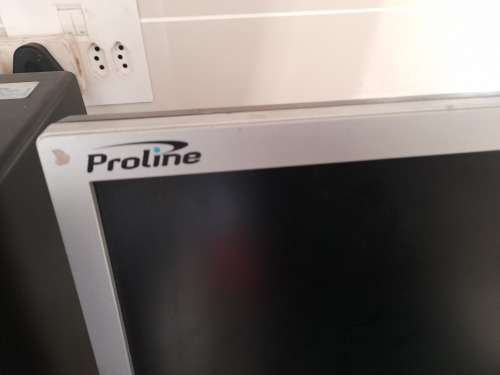 *i7 DELL OPTIPLEX 990, 8GB RAM**FREE SCREEN,KEYBOARD,MOUSE*POWER ON AND SHUTSDOWN*R6500 RETAIL**
