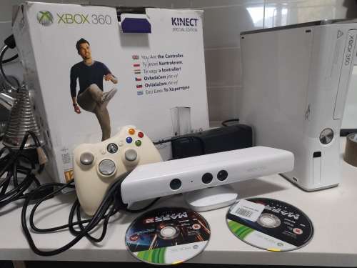 **XBOX 360 KINECT SPECIAL EDITION IN BOX WTH ACCESSORIES*COMES ON(RED LIGHT)*OVER R4000 RETAIL
