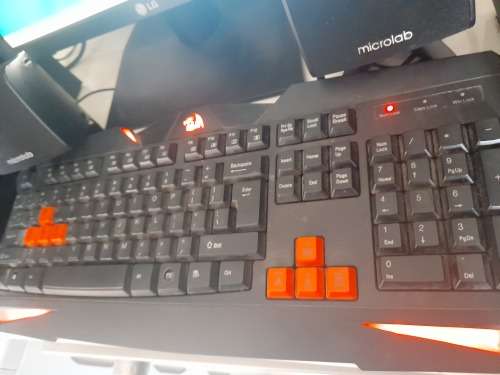 *GAMING COMBO*DELL OPTIPLEX 7010 I5, 8GB RAM, 3.2GHZ, 240GB SSD*SCREEN/KBRD/MSE, SPEAKERS*OVER R5000