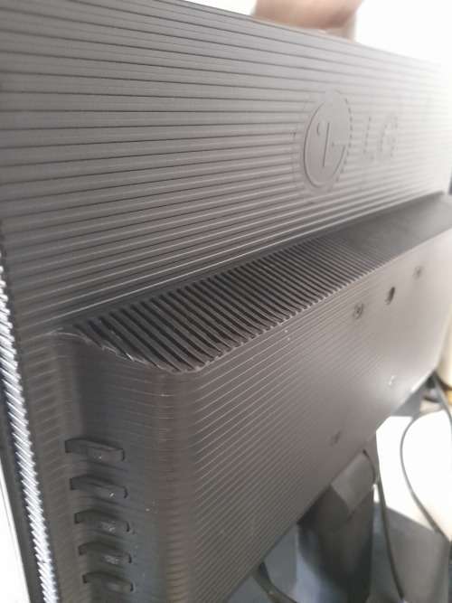 *DESKTOP PC SET UP**HP COMPAQ PC WITH FREE LG SCREEN, WIRELESS KEYBOARD AND MOUSE**8