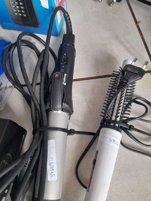 *BULK LOT OF ELECTRONICS*IKHOKHA MACHINES,BED CLOCK,PHONES,HAR STRAIGHTNERS,WIRELESS MOUSE ETC BID!