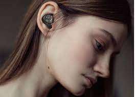 *AMAZING QUALITY SOUND*BRAND NEW YAMAHA TW-E3 AIR BUDS IN BOX**R1600 RETAIL*