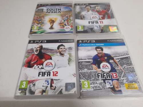 **COLLECTION OF FIFA 10,11,12,13 PS3  GAMES EXCELENT CONDITION WITH THE BOOKLETS*1 BID FOR ALL***