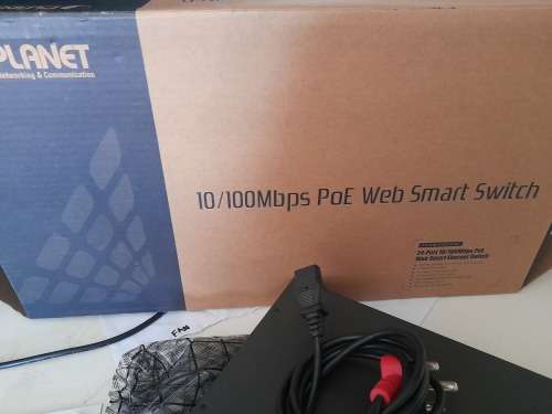 *CALLCENTRE LIQUIDATION*PLANET FNSW-2400PS 24 PORT 10/100 POE WEBSMART BUSINESS SWITCH*AROUND R15000