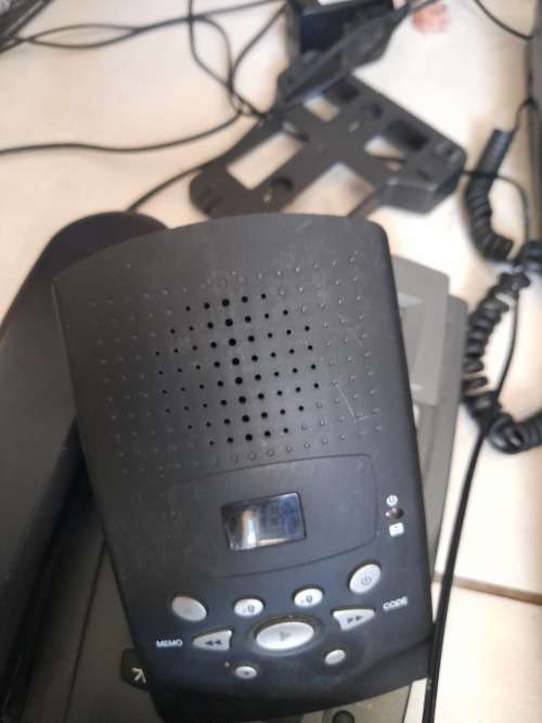 *CALLCENTRE LIQUIDATION*BULK LOT OF SWITHBOARD PHONES, VOIP PHOES ETC*ONE BID FOR ALL 10
