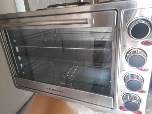 *LIMITED OFFER**BRAND NEW HOMECHOICE 45L ELECTRIC OVEN WITH 3 PLATE TOP IN BOX*R2000 RETAIL*