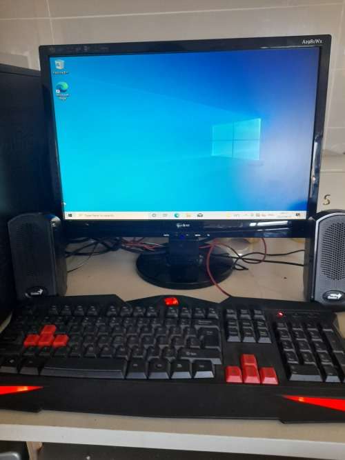 *DESKTOP PC SET UP*PROLINE TOWER WITH PVIEW 19INCH SCREEN, GAMING KEYBOARD/MOUSE, SPEAKERS ETC**