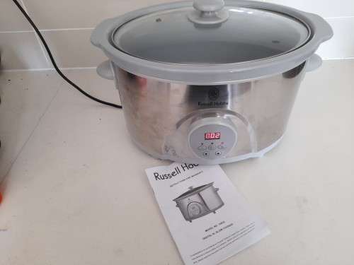 *MOTHERS DAY DEAL*RUSSELL HOBBS 6L DIGITAL SLOW COOKER*NEW LISTED PRICE R2000**