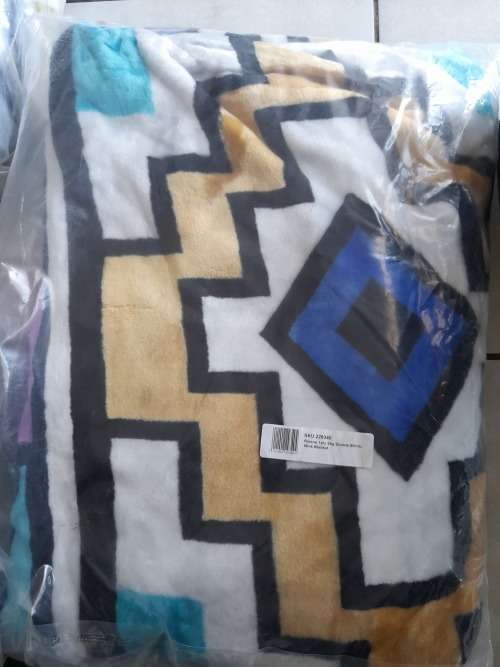 *VERY HAD TO GET THIS COLOUR*5 X BRAND NEW MINK 1 PLY 2KG DOUBLE BLANKET*TOP QUALITY*R900 RETAIL*