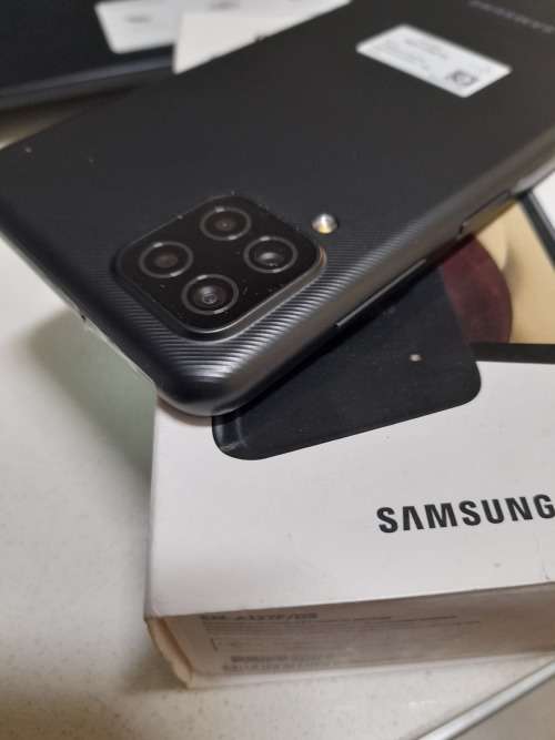 *SAMSUNG A12 64GB NEW IN BOX, HAS SMALL THINN LINE AS PER PIC, BARELY VISUABLE*R4000 IN STORE**