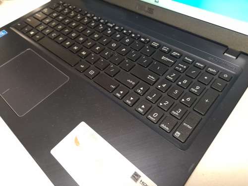 * ASUS VIVOBOOK X543N 4GB RAM,500GB HDD,IN BOX*SLIGHT SCUFF MARKS ON LID REST LIKE NEW**R6000 RETAIL