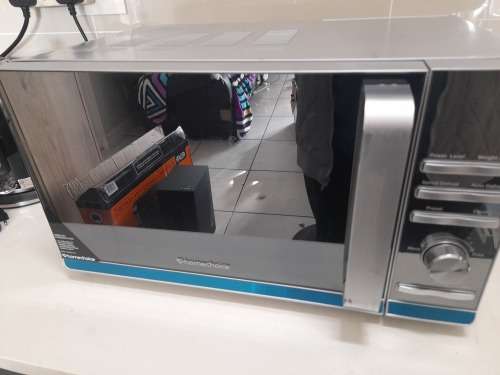 *MONTH END MADNESS*DEMO  HOMECHOICE MAGNA 20L MICROWAVE, SILVER WITH MIRROR GLASS**R1800 IN STORE**