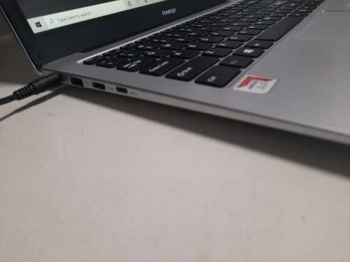 *MAY MADNESS DEALS**DEMO PRESTIGIO 141 C4 .AMD A4, LAPTOP *FREE TOP QUALITY KINGS BAG INCL****