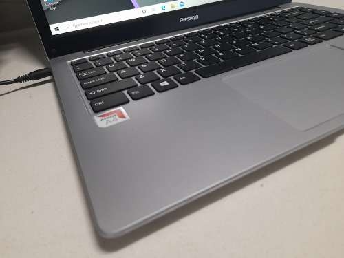 *MAY MADNESS DEALS**DEMO PRESTIGIO 141 C4 .AMD A4, LAPTOP *FREE TOP QUALITY KINGS BAG INCL****