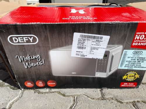 *MAY MADNESS DEALS**DEFY SOLO Defy-Dmo383-20l Silver Electronic Microwave Oven*R1600 IN STORE**