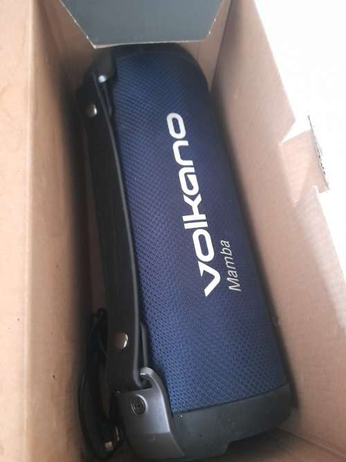 *BUY ONE GET ONE FREE*VOLKANO BLUETOOTH SPEAKER*READ AD*ONE BID FOR BOTH**