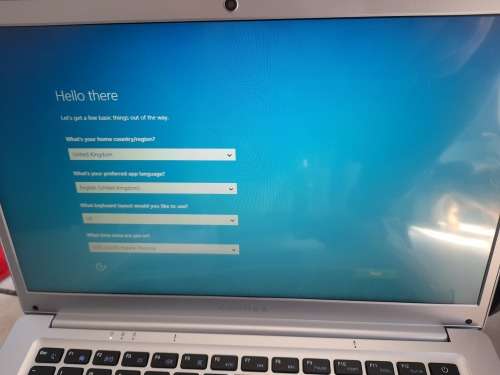 *LIKE NEW CONNEX SWIFTBOOK PRO LAPTOP, 4GB RAM , 64GB SSD, IN BOX*R4000 IN STORE**