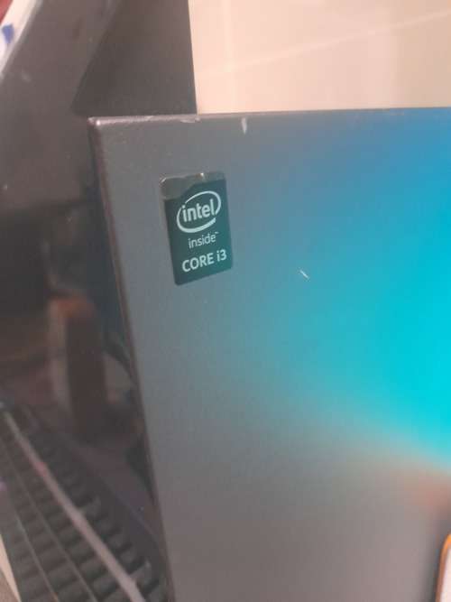 *HUGE SALE*LENOVO I3, 8GB RAM WITH LENOVO 22`SCREEN,NEW GAMING KEYBRD/MSE,SPEAKERS ETC***