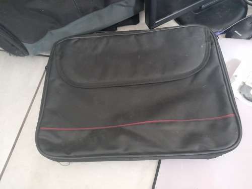 *HUGE SALE*BULK LOT OF COMPUTER SCREENS,LAPTOP BAGS,KEYBOARDS, WIRELESS MOUSE,MOUSE PAD ETC**