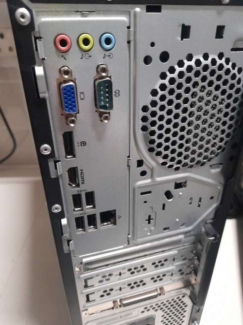 *HUGE SALE**LIKE NEW*I5 LENOVO HIGH PERFORMANCE V520 7TH GEN DESKTOP PC BOX*R4000 REFURBISHED PRICE*