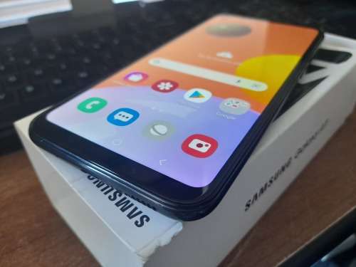 *STARTING @R1***LIKE NEW SAMSUNG GALAXY A11,32GB TRIPPLE CAM IN BOX WITH CHARGER*R3300 IN STORE**