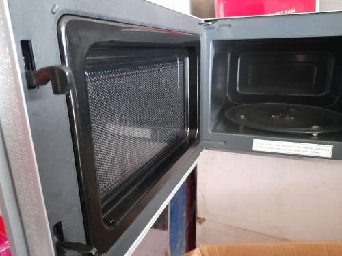 *STARTING @R1*Defy 20lt Microwave Metallic DMO381,NEW WITH SMALL DENTS FROM TRANSPORT*