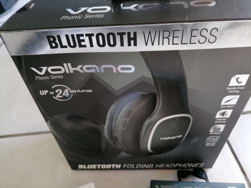 *AWESOME WEEKEND COMO DEAL*NEW SAMSUNG GALAXY A10S IN BOX+VOLKANO BT HEADSET+10 000MAH POWER BANK