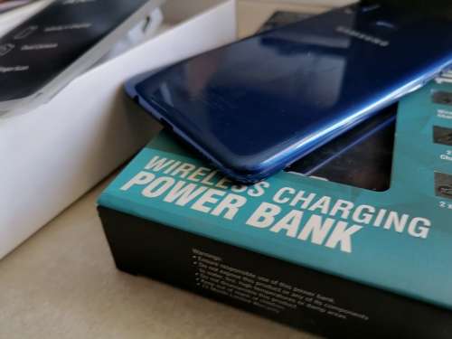 *AWESOME WEEKEND COMO DEAL*NEW SAMSUNG GALAXY A10S IN BOX+VOLKANO BT HEADSET+10 000MAH POWER BANK