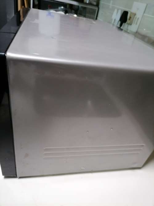 *WAREHOUSE CLEARANCE*SAMSUNG DIGITAL  32L SILVER DIGITAL MICROWAVE,MIRROR GLASS**R2400 RETAIL
