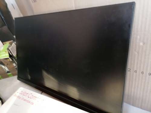 *WAREHOUSE CLEARANCE*BULK LOT OF PC ACCESSORIES,SOLAR LIGHTS,SCREEN, SCREEN STANDS ETC**
