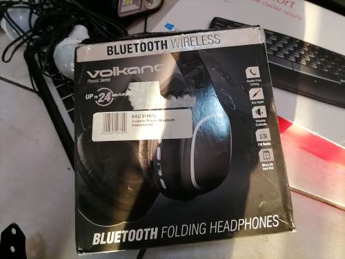 *WAREHOUSE CLEARANCE*BULK LOT OF PC ACCESSORIES,SOLAR LIGHTS,SCREEN, SCREEN STANDS ETC**