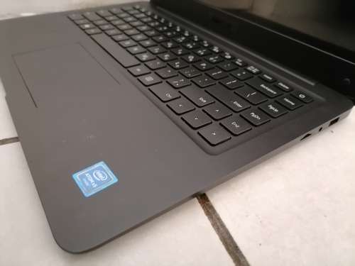 *LIQUIDATION STOCK* MECER Z140+G LAPTOP, EXCELLENT CONDITION BUT NOT TESTED NO POWER CORD**