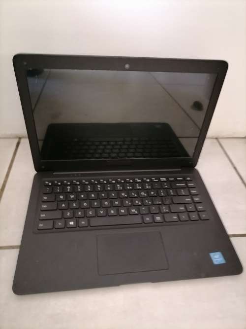 *LIQUIDATION STOCK* MECER Z140+G LAPTOP, EXCELLENT CONDITION BUT NOT TESTED NO POWER CORD**