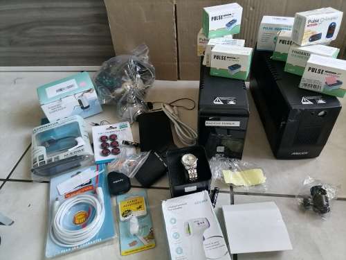 *BULK LOT OF ELECTRONICS*UPS,OXIMETERS,TEMP THERMOMETER,AIR BUDS,WATCH,POWERBANK ETC**