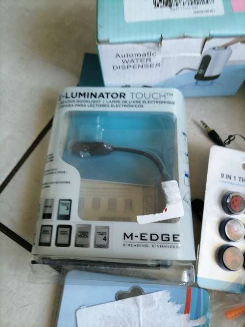*BULK LOT OF ELECTRONICS*UPS,OXIMETERS,TEMP THERMOMETER,AIR BUDS,WATCH,POWERBANK ETC**