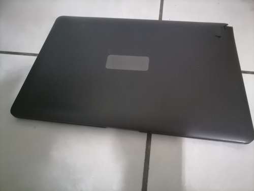 *LIQUIDATION STOCK* MECER Z140+G LAPTOP,NOT TESTED NO POWER CORD**SOLS AS IS*