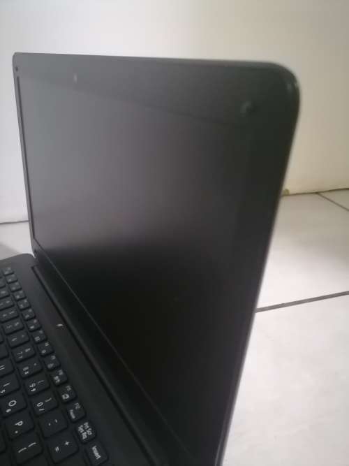 *LIQUIDATION STOCK* MECER Z140+G LAPTOP,NOT TESTED NO POWER CORD**SOLS AS IS*