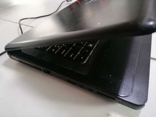 *LIQUIDATION STOCK*COMPAQ PRESARIO CQ57 LAPTOP*POWERS ON SCREEN BLANK*SOLD AS IS**