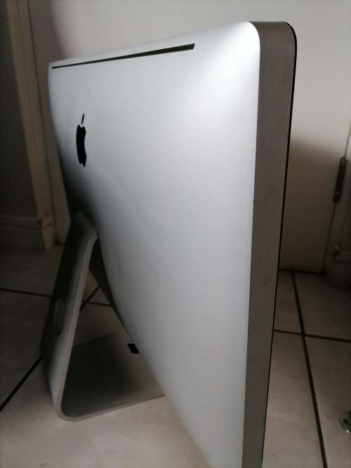 *LIQUIDATION STOCK*APPLE IMAC  A1312 27INCH ALL IN ONE PC*LOOKS COMPLETE NO POWER***OVER R20 00 NEW