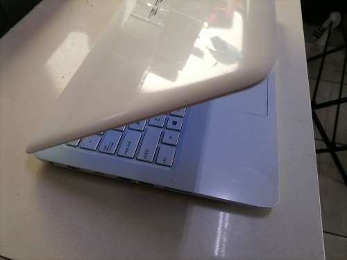 *USED ACER E402N 14` WHITE LAPTOP,500GB HDD, 4GB RAM, WINDOWS 10 ,WITH CHARGER*R4500 NEW IN STORE